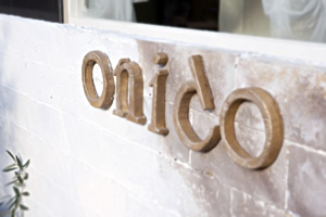 onicoの看板